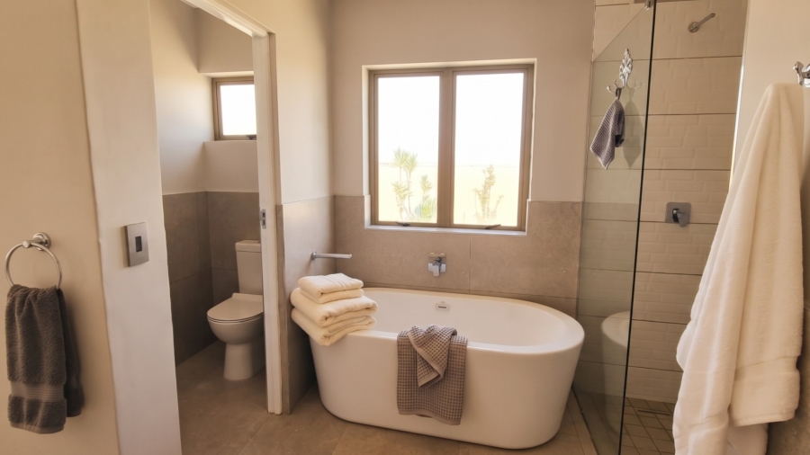 To Let 3 Bedroom Property for Rent in Langebaan Country Estate Western Cape